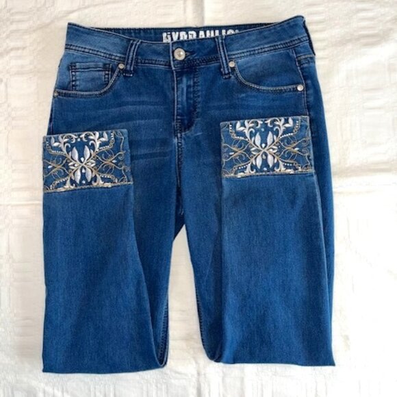 HYDRAULIC | Jeans Embroidery & Crystal accents Size 10 - Picture 2 of 16